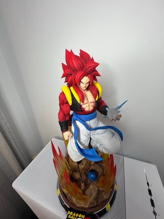 Figura resina Gojeta SSJ4 36cm