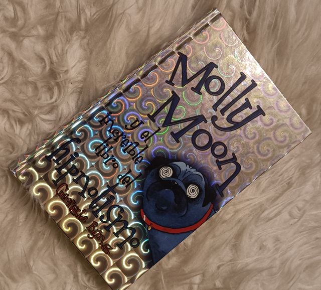 Molly Moon y el increíble libro de hipnotismo