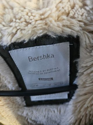 Parka Bershka verde tag M