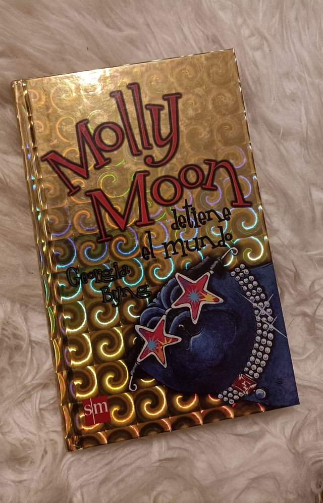 Molly Moon detiene el mundo