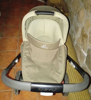 Carrito bebe con silla marca quinny