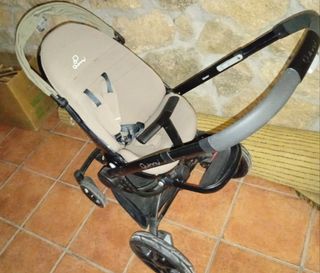 Carrito bebe con silla marca quinny