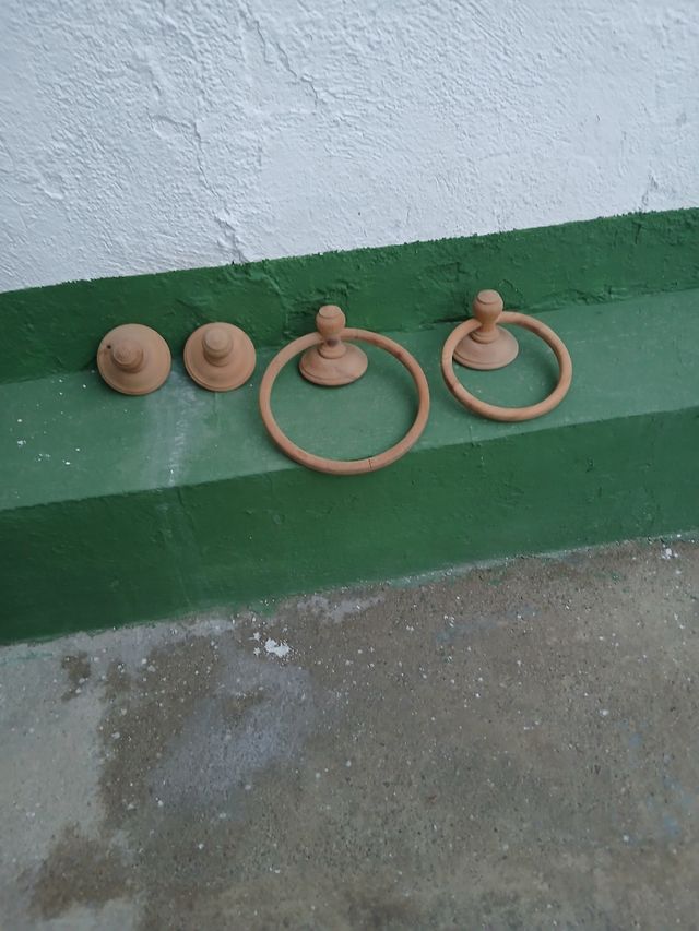 Accesorios para baño de madera 