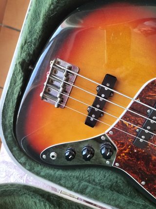 1983 Fender Jazz Bass JV