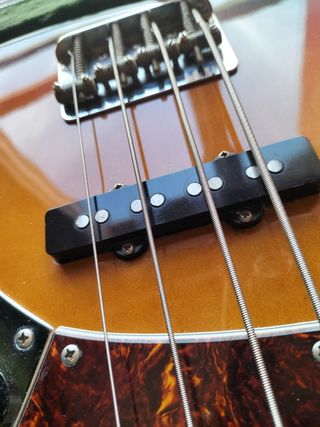 1983 Fender Jazz Bass JV