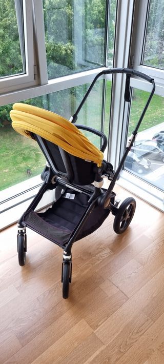 Bugaboo Fox Stroller con capazo y silla