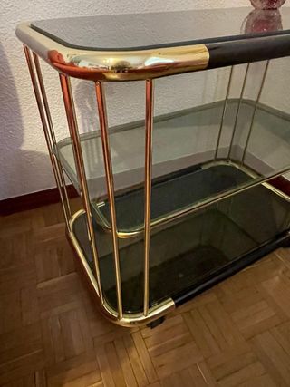 Mesa auxiliar metal y cristal 