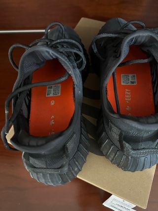 Yeezy boost 350 V2 eur 43 1/3 - us 9 1/2