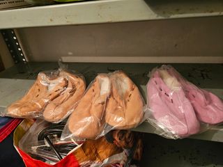 Zapatillas niños de casa 5€ 2 unidades