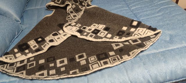 Poncho ideal para llevar con camiseta o sueter