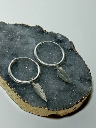 Aros pluma plata de ley 925.