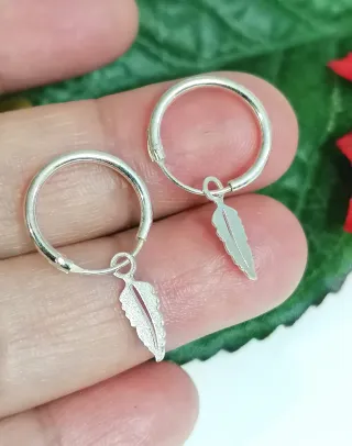 Pendiente Aros pluma plata de ley 925.