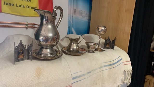 SET DI 2 PEZZI ALBACA - 2 TRITTICI DI SANTIAGO APOSTOL