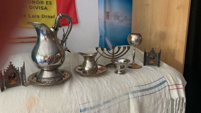 SET DI 2 PEZZI ALBACA - 2 TRITTICI DI SANTIAGO APOSTOL