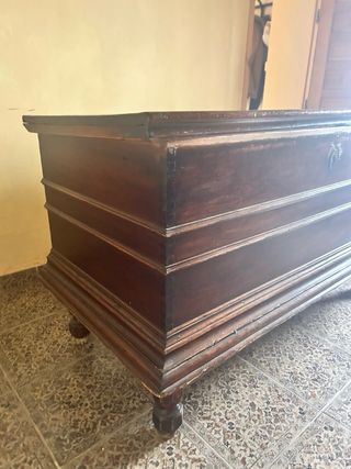 Arcon de madera antiguo