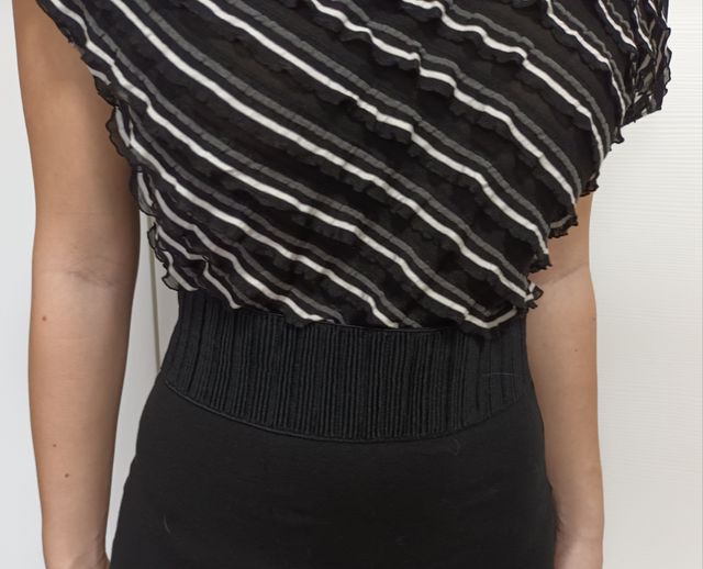 Vestito nero aderente