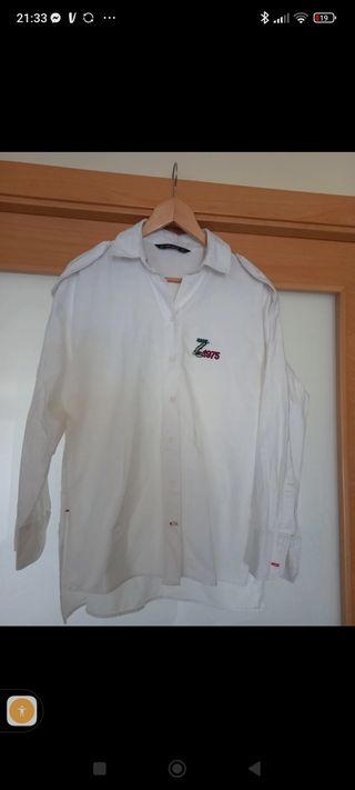 Camisa / blusa blanca. Zara 