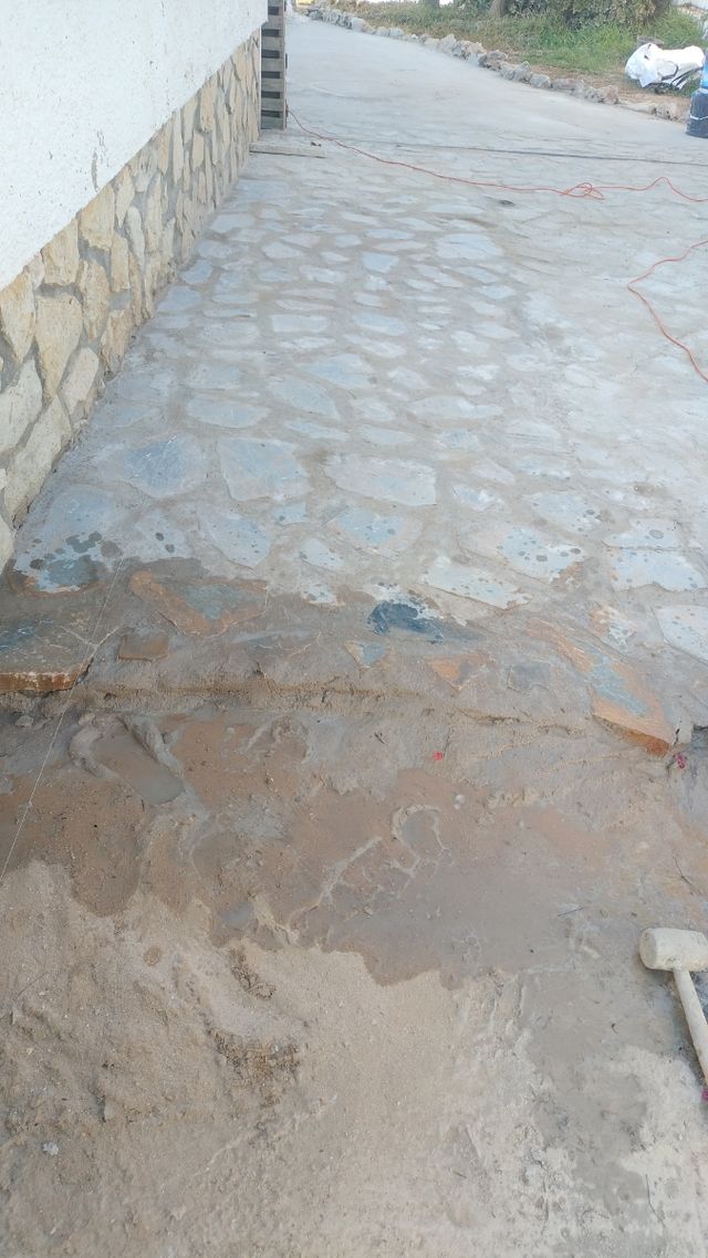  Construcciones y reformas.