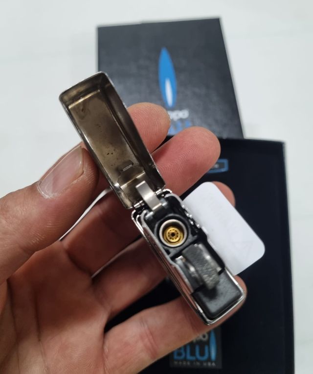 ZIPPO BLU DE GAS NUEVO