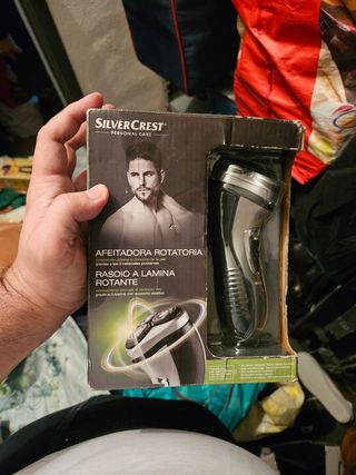 MAQUINILLA DE AFEITAR ELÉCTRICA