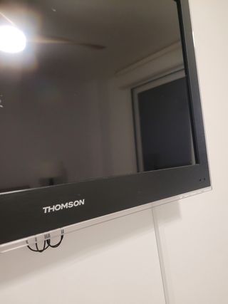 Tv THOMSON negra 32 pulgadas