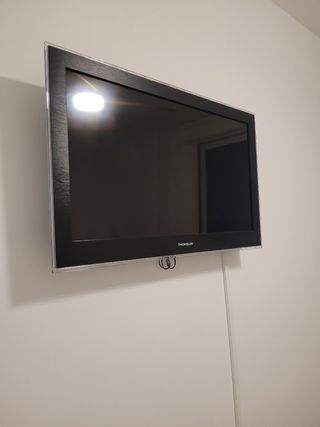 Tv THOMSON negra 32 pulgadas