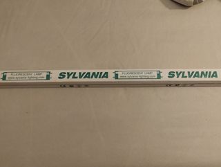 Fluorescente de tubo Sylvania de 18W