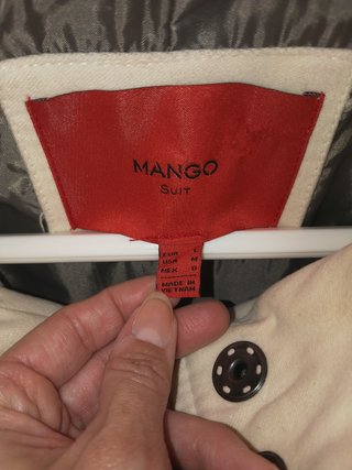 Chaquetón de Mango.