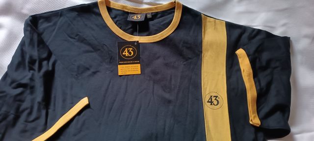 Camiseta  XL vintage licor 43