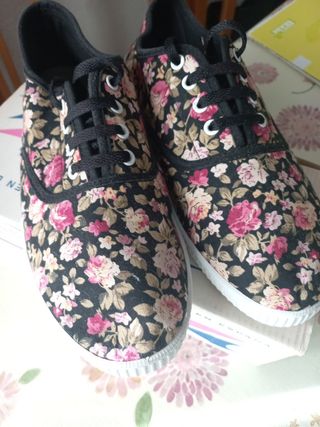 Zapatillas lona para Pastora número 39
