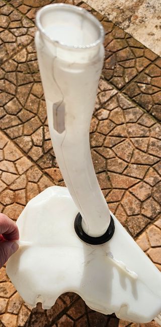 Serbatoio tergicristalli Opel Corsa D