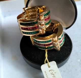 Impresionante pendientes antiguos chapado en oro 