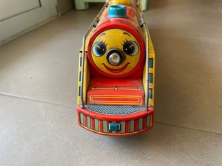 Tren antiguo hojalata