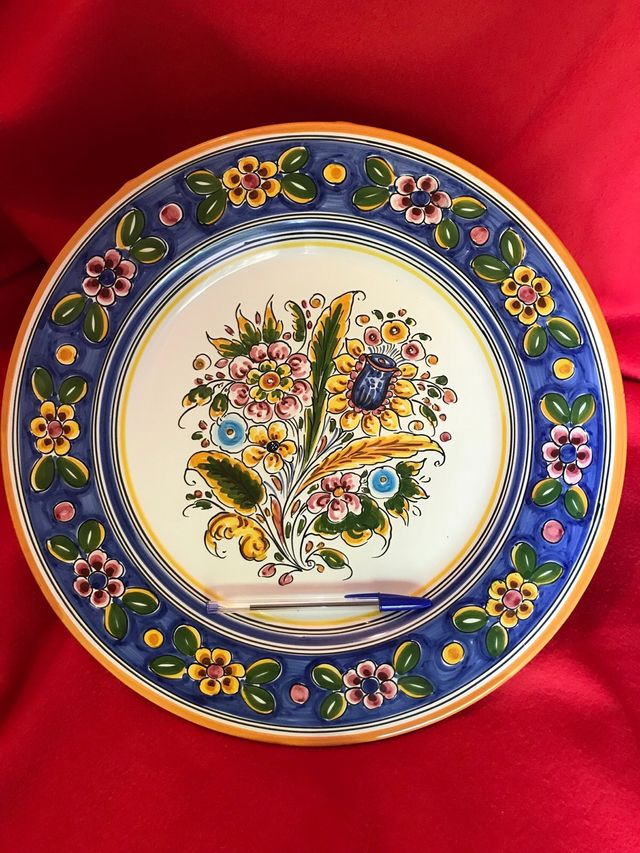 Platos decorativos. 40 ctm. de diámetro. GONFER