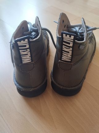 Botines on foot