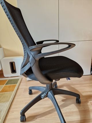 Silla de escritorio ergonomica con apoya brazos
