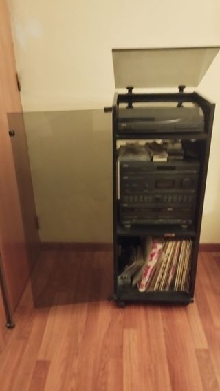 EQUIPO MUSICA AIWA CON MUEBLE