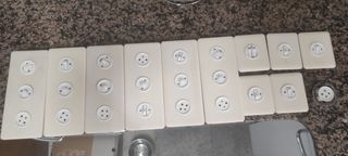 Lote pulsadores, conmutadores, enchufes