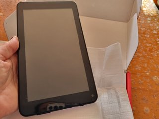 CAR TABLE 7"HD