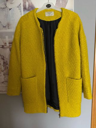 Abrigo zara T.36/38 casi nuevo