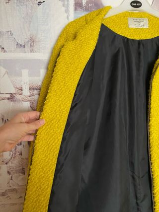 Abrigo zara T.36/38 casi nuevo