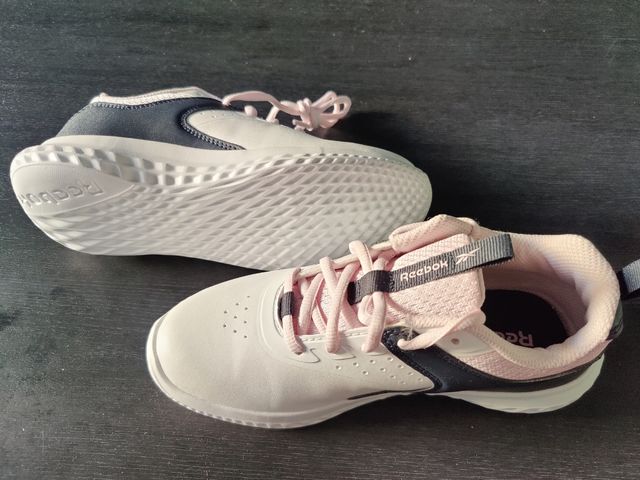 Zapatillas Reebok NUEVAS A ESTRENAR