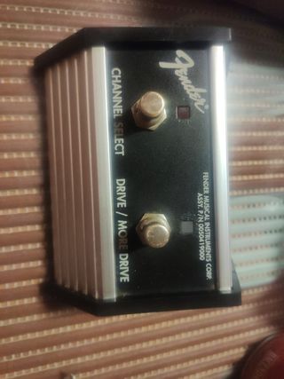 Pedal de guitarra fender