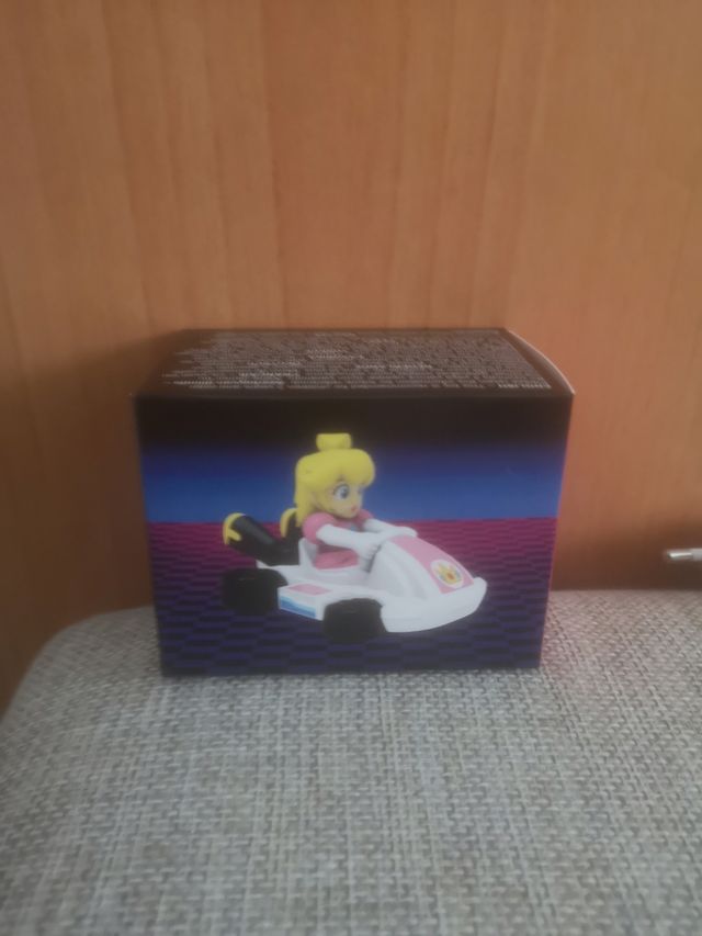 Mario kart 8 x McDonald's (Peach)