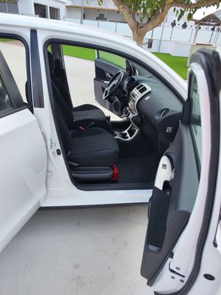 Toyota Urban Cruiser 2010