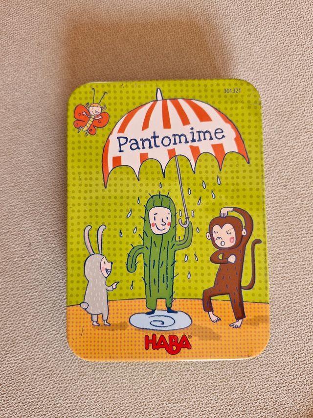 Juego pantomime de mímica