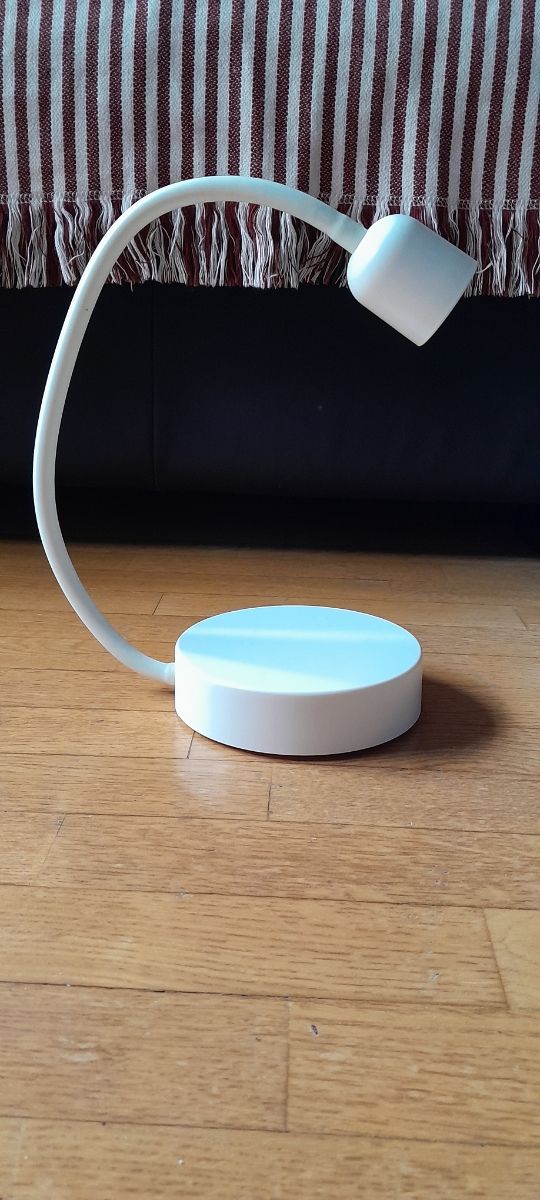 Lamparilla mesa luz led flexible sin cable