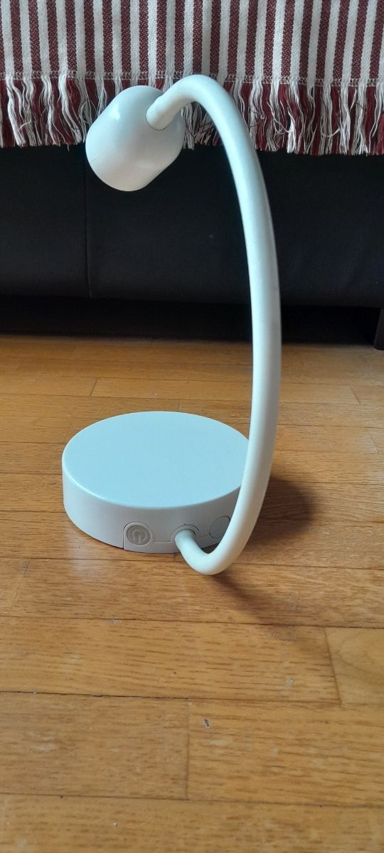 Lamparilla mesa luz led flexible sin cable