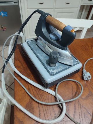 Ferro da stiro con caldaia 