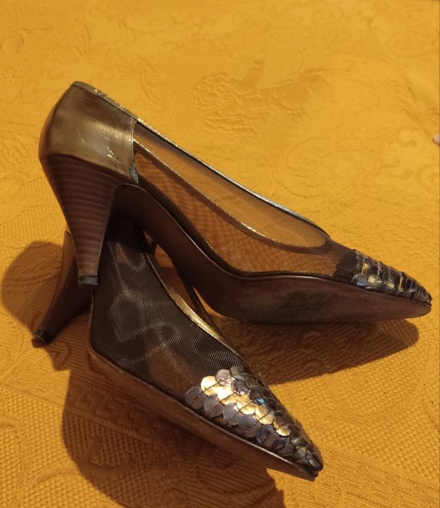 Scarpe bronzo in pizzo e paillettes